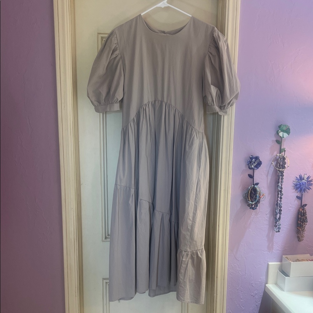 Elegant Women's Maxi Dress in Taupe
